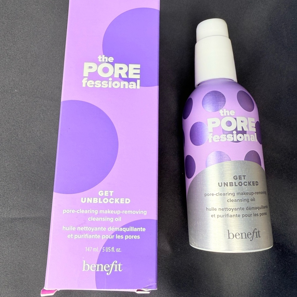 Benefit POREfessional Get Unblocked Cleansing Oil - Purple and White